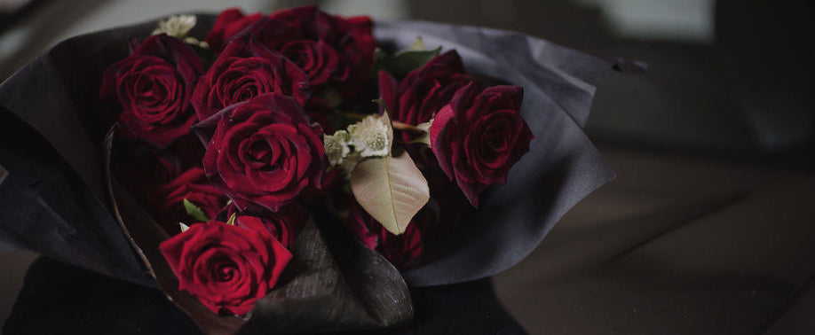 When Seasonality Misses the Mark: Why Holiday Florals Need Brand Alignment